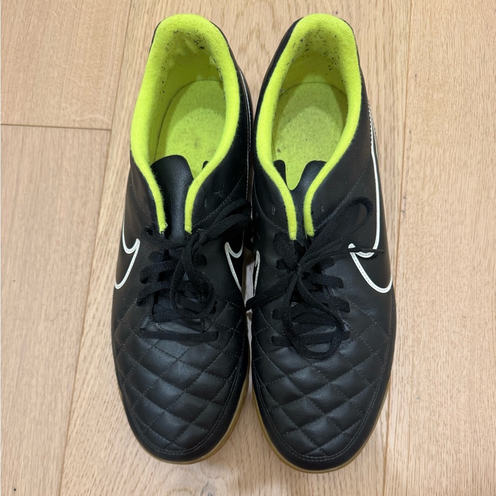 Nike Tiempo Rio Men’s Soccer Shoes with Neon Accents
